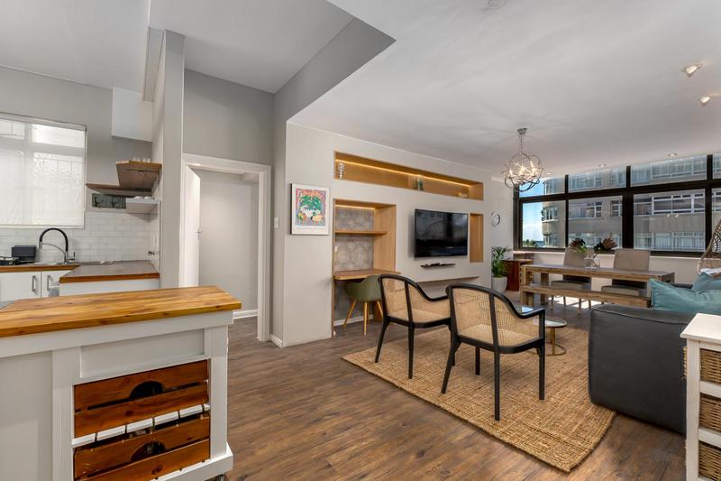 To Let 2 Bedroom Property for Rent in Sea Point Western Cape